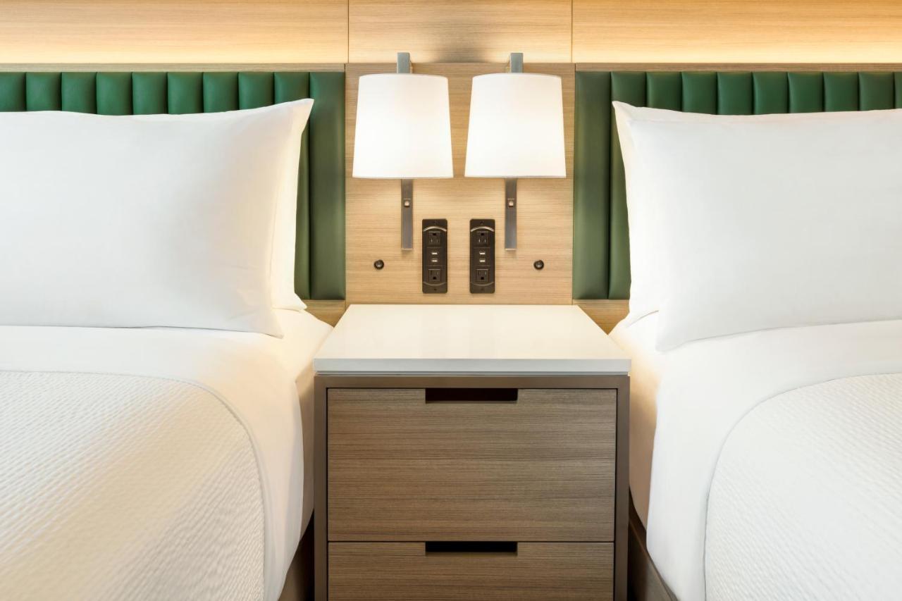 Holiday Inn Lic - Laguardia West, An Ihg Hotel Нью-Йорк Экстерьер фото